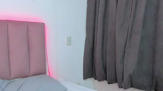 CandyAinsley online show from 09-24-25, 06:33