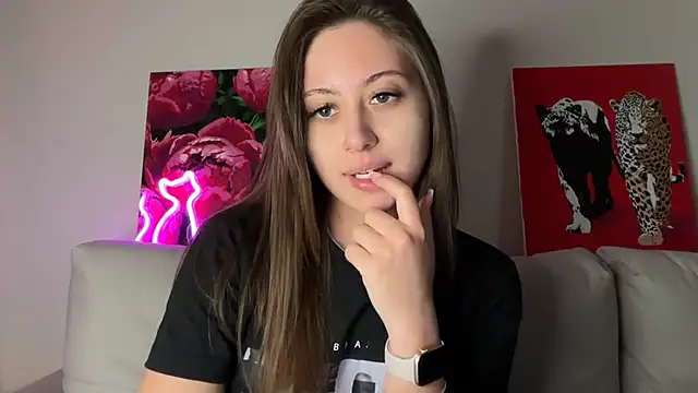 StellarAlice online show from 05-24-26, 06:57