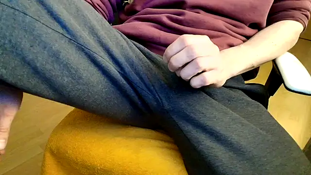Breezydicksn online show from 04-09-26, 08:36