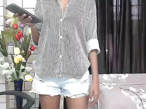 Richa Patel online show from 02-08-26, 01:42