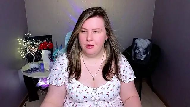 Lillit   online show from 11-04-25, 08:19