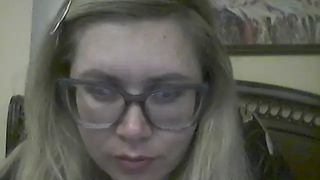 Crystal00Girl online show from 11-01-25, 10:01