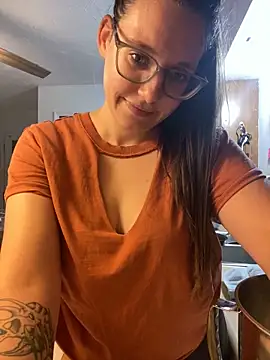 Mommasaurrex online show from 10-25-25, 10:48