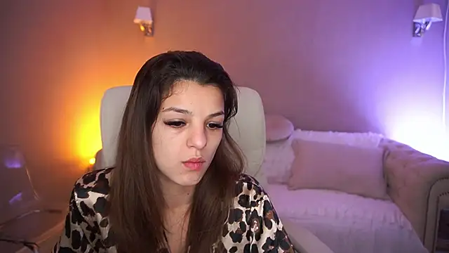 Snapshot of AnitaBambie chatting on 10-15-25, 06:02 AnitaBambie online show from 10-15-25, 06:02