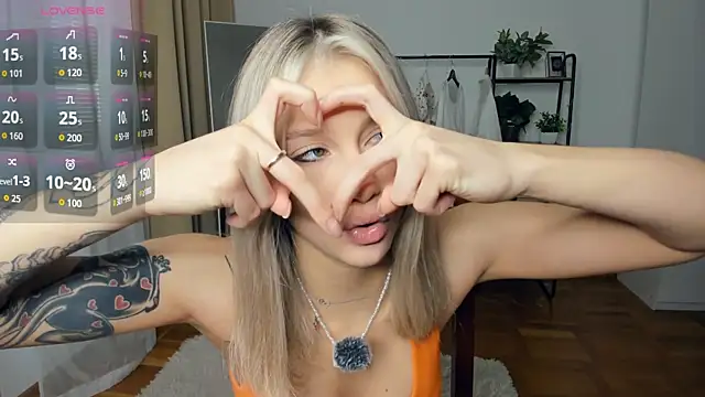 Snapshot of FaaBinaa chatting on 11-05-25, 07:30 FaaBinaa online show from 11-05-25, 07:30