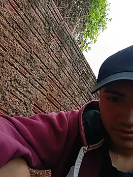 novinho safado   online show from 05-18-26, 06:14