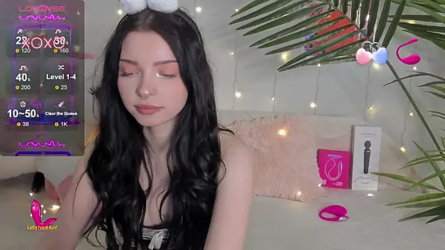 BlackyLii online show from 12-14-25, 01:22