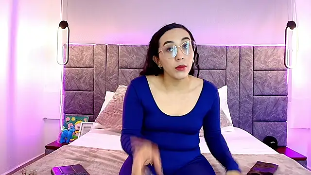 alehia cute online show from 12-14-25, 01:38