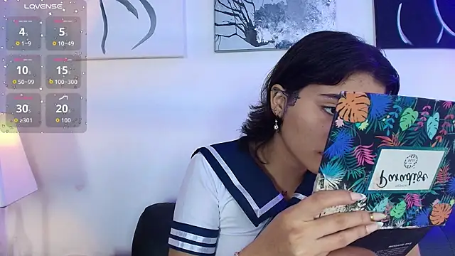 Zoe wang online show from 09-24-25, 03:32