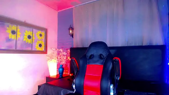 Juliette Miel online show from 11-05-25, 02:55