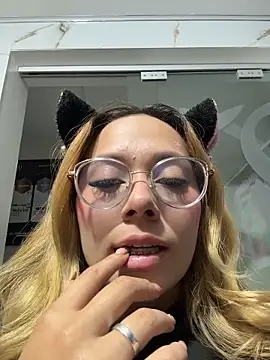 LanaMills  online show from 03-09-26, 05:22