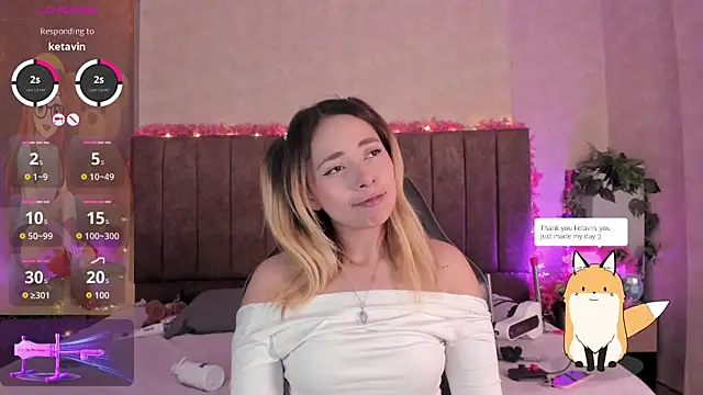 LanaMills  online show from 06-25-26, 05:12