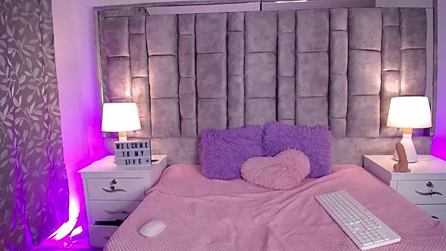 Snapshot of nath_evanss chatting on 09-14-25, 03:27 nath evanss online show from 09-14-25, 03:27