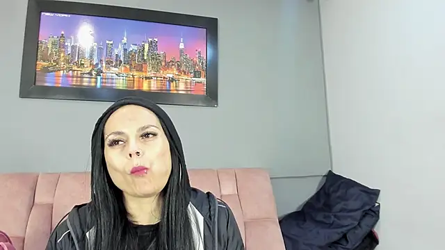 CharlotteCottin online show from 05-12-26, 11:18