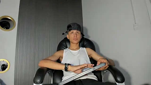 Daddy Darcks online show from 09-25-25, 08:23