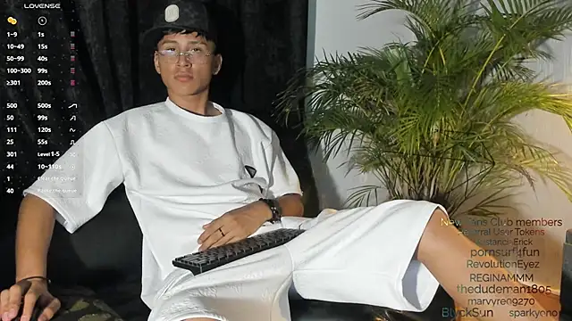 Daddy Darcks online show from 10-04-25, 04:32