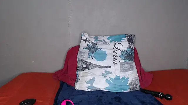 Snapshot of Lunalee chatting on 03-16-26, 06:34 Lunalee online show from 03-16-26, 06:34