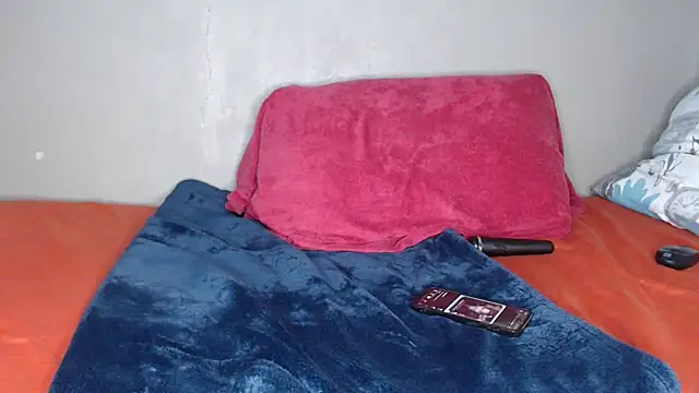 Snapshot of Lunalee chatting on 03-18-26, 11:19 Lunalee online show from 03-18-26, 11:19