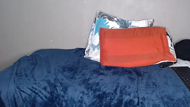 Snapshot of Lunalee chatting on 03-22-26, 07:06 Lunalee online show from 03-22-26, 07:06