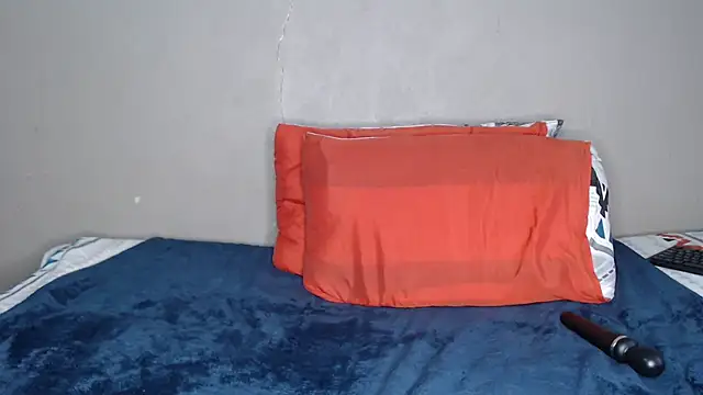 Snapshot of Lunalee chatting on 03-23-26, 07:12 Lunalee online show from 03-23-26, 07:12