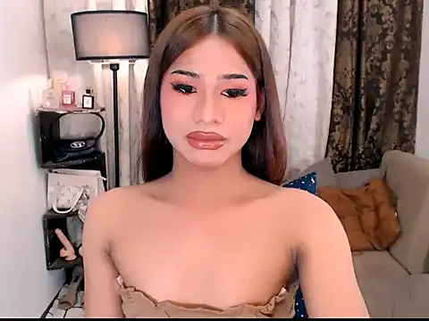 Snapshot of asianlatina69 chatting on 10-12-25, 10:20 asianlatina69 online show from 10-12-25, 10:20