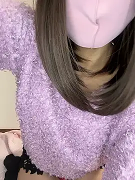 reina 00121 online show from 11-12-25, 12:22