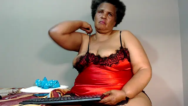 GrandBustyMelon online show from 10-08-25, 08:28