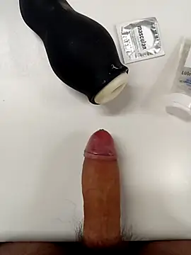 piciupiciu94 online show from 01-13-26, 06:24