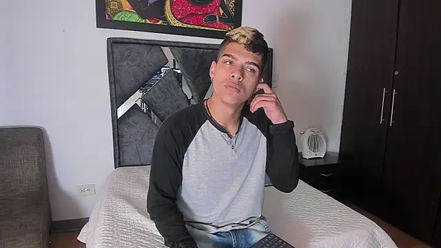 wyatt 3 online show from 10-17-25, 03:14