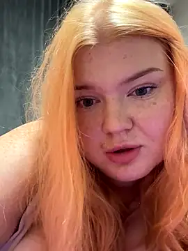  Adele Moor  online show from 10-07-25, 06:05