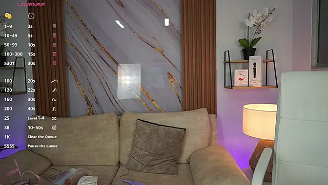 MilaCrave online show from 09-29-25, 11:48