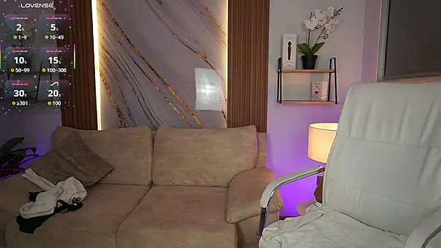 MilaCrave online show from 11-06-25, 11:33