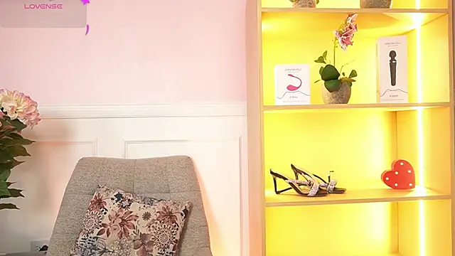 MilaCrave online show from 02-03-26, 11:37