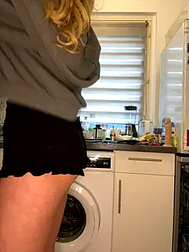 sexyhoneycake online show from 09-17-25, 03:35