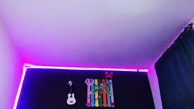 ingrid zese  online show from 01-16-26, 07:40