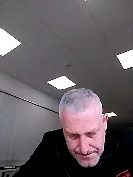 Hisnimin online show from 04-27-26, 11:47