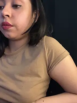 Snapshot of lau_laulu chatting on 09-11-25, 11:49 lau laulu online show from 09-11-25, 11:49