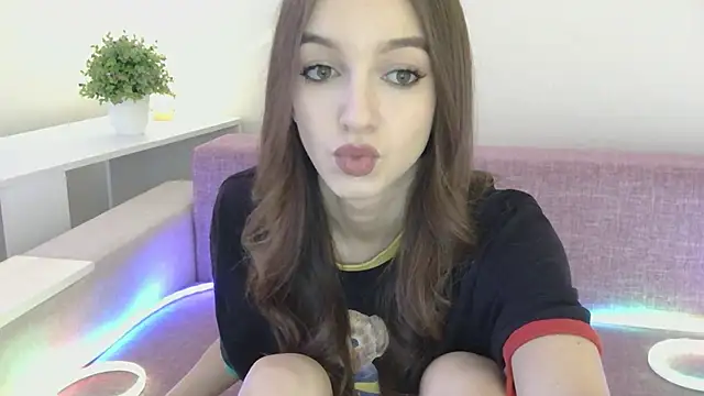 NotSoSweetDasha online show from 11-17-25, 10:21