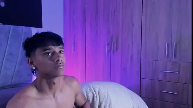 ZYZZ1312 online show from 09-13-25, 07:24