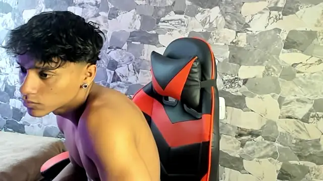 ZYZZ1312 online show from 05-11-26, 08:17
