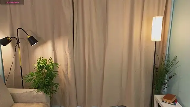 lisabaus online show from 09-22-25, 07:10