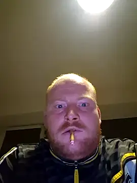 Snapshot of svenni2525 chatting on 10-09-25, 10:30 svenni2525 online show from 10-09-25, 10:30