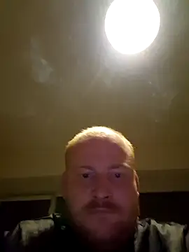 Snapshot of svenni2525 chatting on 10-12-25, 06:18 svenni2525 online show from 10-12-25, 06:18