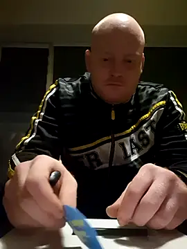 Snapshot of svenni2525 chatting on 10-20-25, 06:08 svenni2525 online show from 10-20-25, 06:08