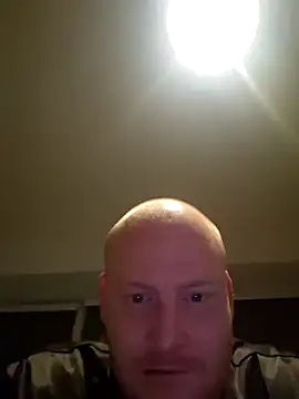 Snapshot of svenni2525 chatting on 10-26-25, 12:38 svenni2525 online show from 10-26-25, 12:38