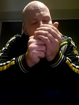 Snapshot of svenni2525 chatting on 11-04-25, 11:59 svenni2525 online show from 11-04-25, 11:59