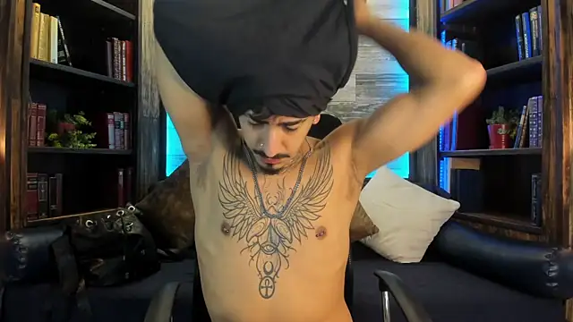 Snapshot of Donovan_Desmond chatting on 10-08-25, 10:51 Donovan Desmond online show from 10-08-25, 10:51