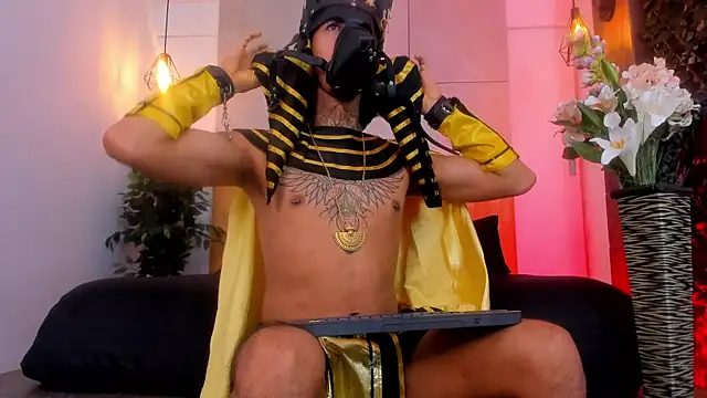 Snapshot of Donovan_Desmond chatting on 10-31-25, 07:53 Donovan Desmond online show from 10-31-25, 07:53