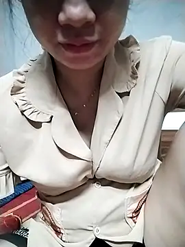 Mie rose online show from 09-24-25, 02:31