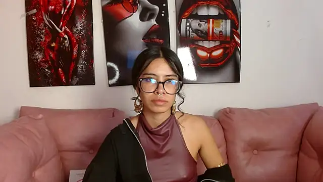 Snapshot of Miahotcs1 chatting on 02-20-26, 03:23 Miahotcs1 online show from 02-20-26, 03:23